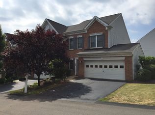 60 Abbeywood Ln, Canonsburg, PA 15317