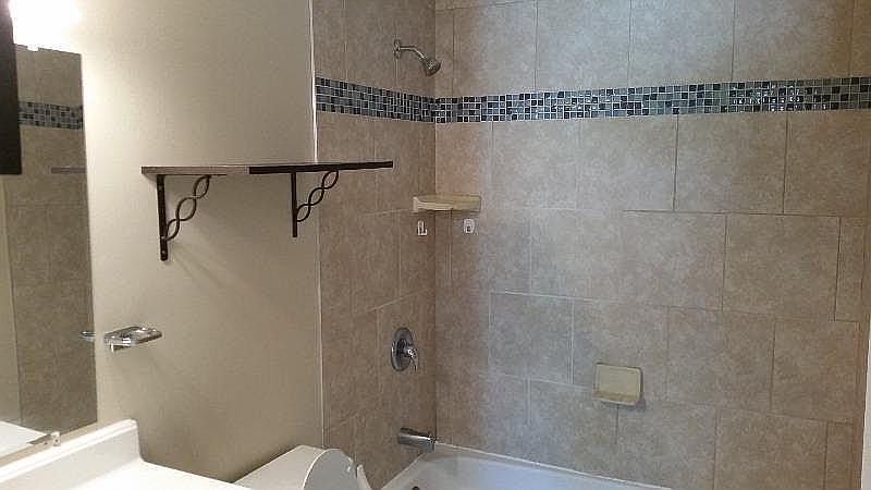 1st image of 1059 Hope Ave