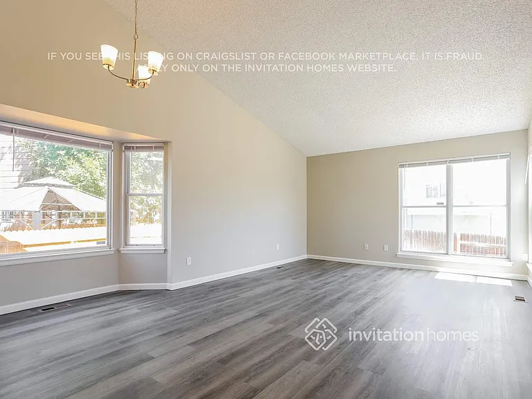 21051 E 46th Ave — Photo 3