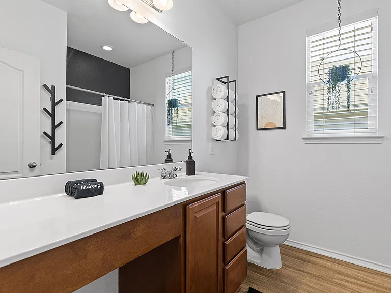 5817 Sardinia Dr — Photo 18
