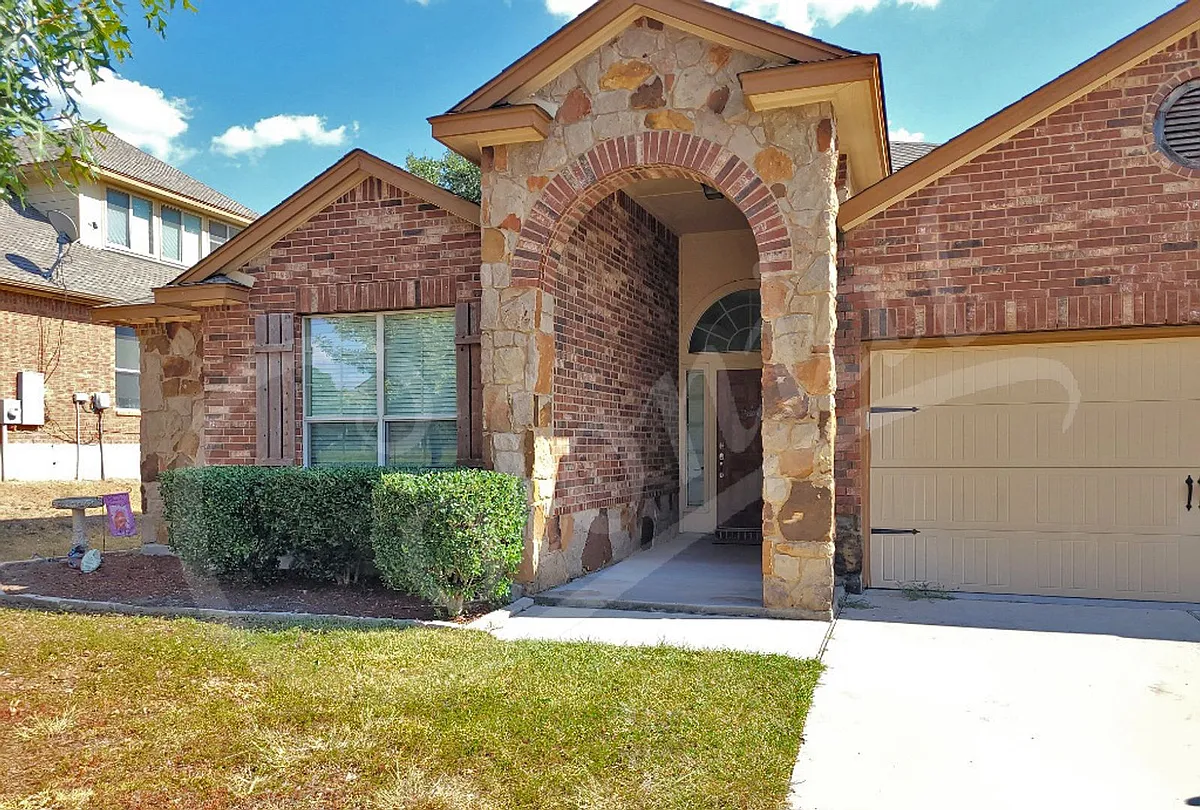 Building Photo - 5302 Holly Oak Ln