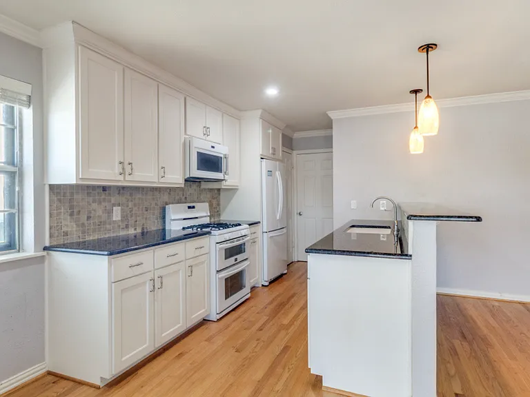 11707 Rogue Way — Photo 10