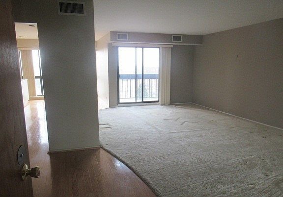 3rd image of 701 Forum Sq Unit 607
