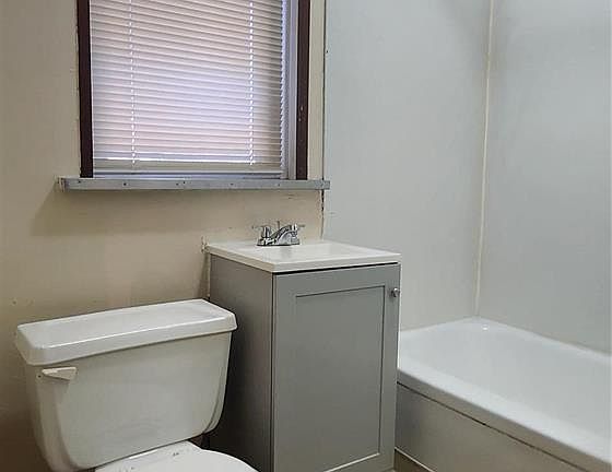 3rd image of 3225 Gravois Ave