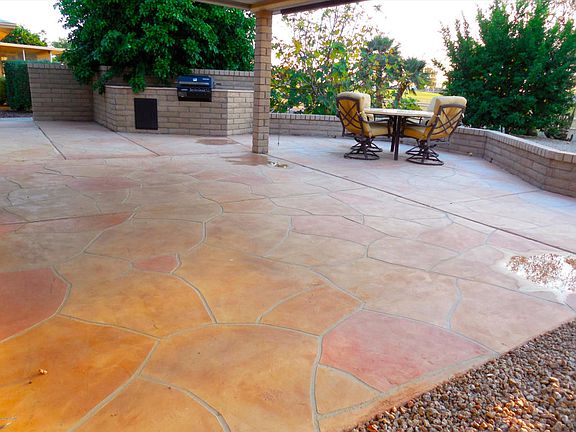 2nd image of 10609 W Willowcreek Cir