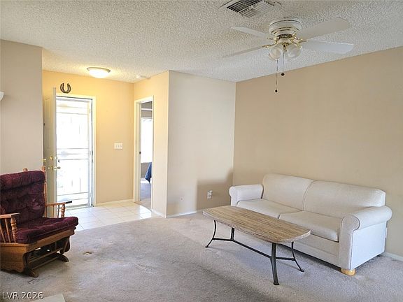 3rd image of 6676 Fredonia Dr
