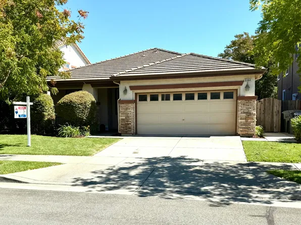 5144 Blue Ct, Fairfield, CA 94534