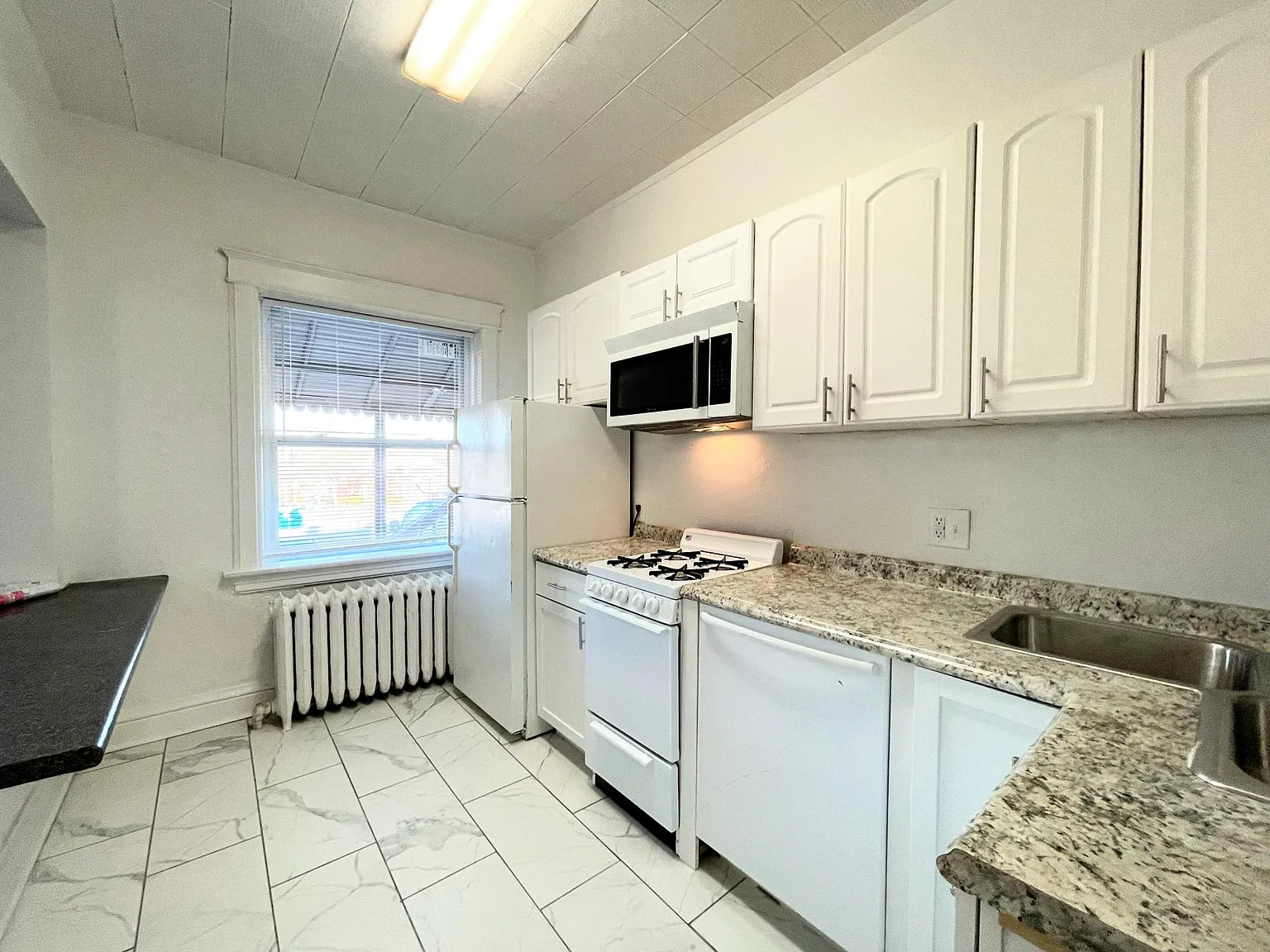 7370 Pasadena Blvd — Photo 2
