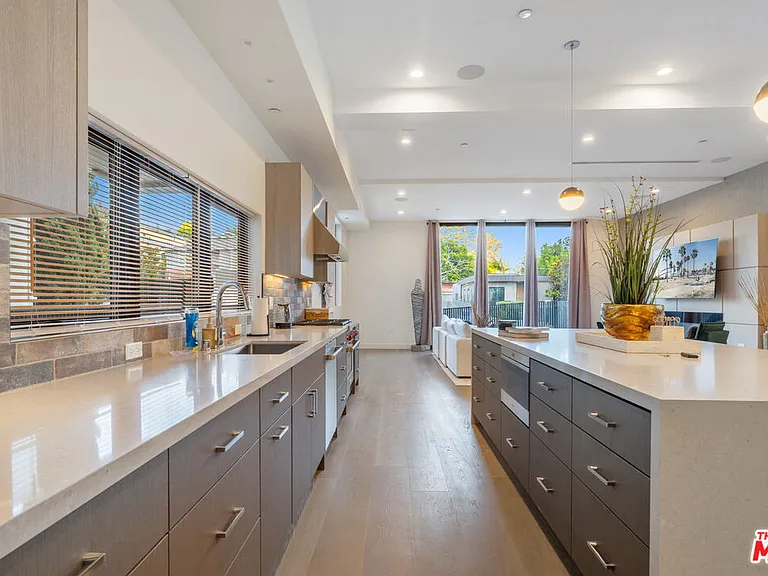 10563 Ashton Ave #1 — Photo 51