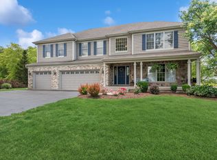 12 Covington Ct, Algonquin, IL 60102