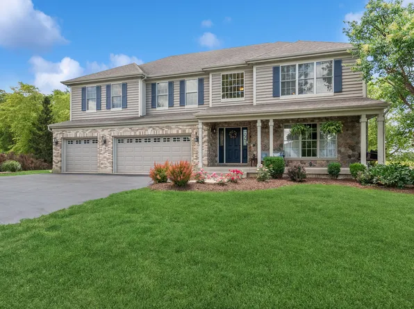 12 Covington Ct, Algonquin, IL 60102