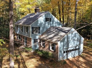 3 Overlook Dr, Amherst, MA 01002