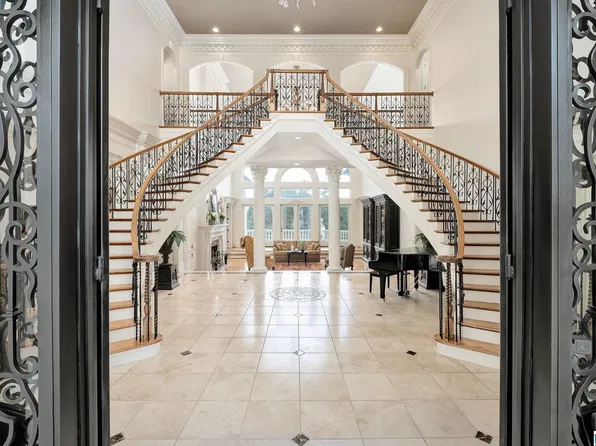 4506 High Court Cir, Birmingham, AL 35242