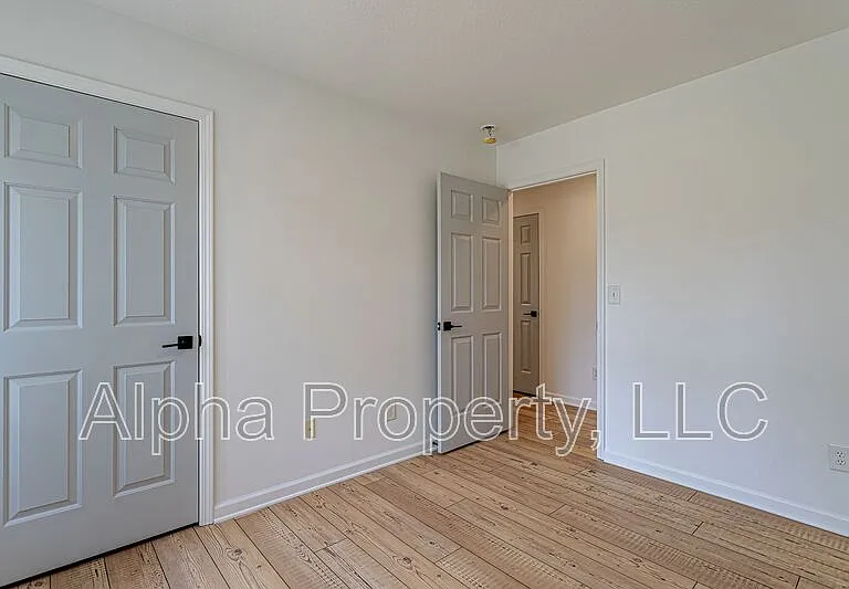 103 Hickory Rock Ln — Photo 9