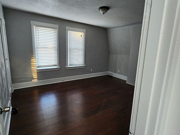 5th image of 836 Gearing Ave