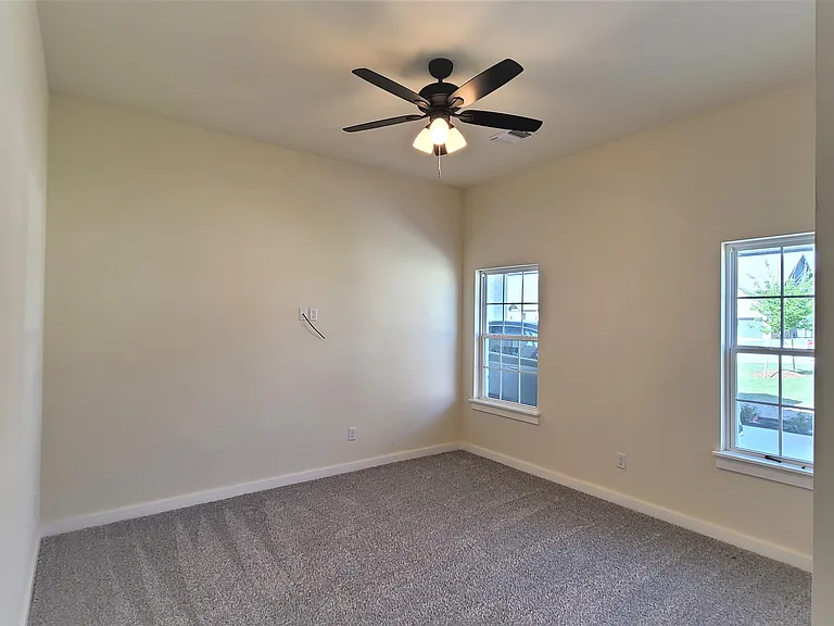 108 Tralee Ct — Photo 28