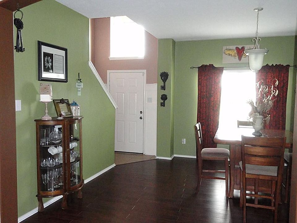 1st image of 2946 Silver Landing Ln