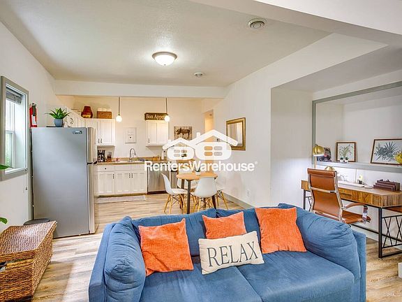 5th image of 1811 Quincy St NE APT 1