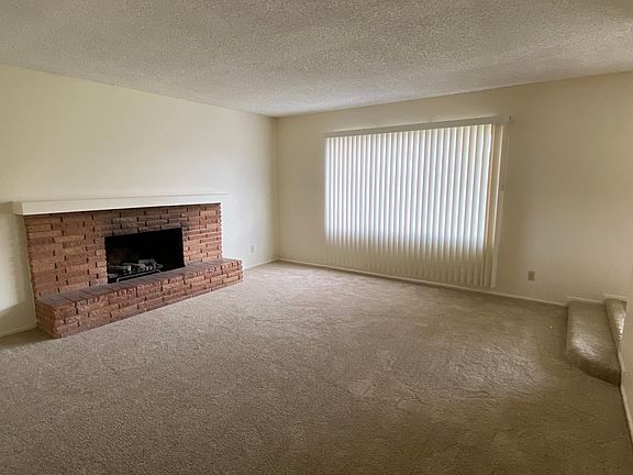 3rd image of 133 E Santa Cruz Dr