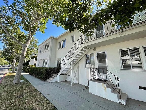 2nd image of 9300 W Olympic Blvd #9302-1/2