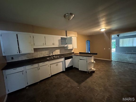 5th image of 1111 N 10th St