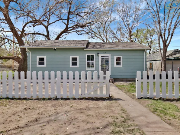 1637 S Hydraulic St, Wichita, KS 67211