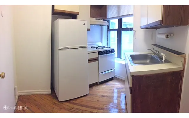 Rented by Douglas Elliman | media 2