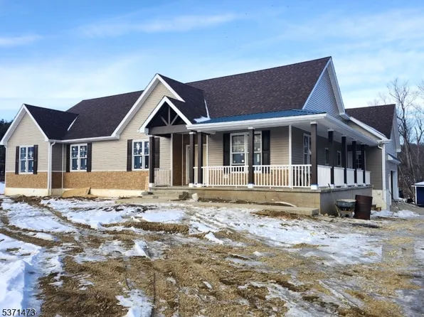 81 Belview Rd, Phillipsburg, NJ 08865