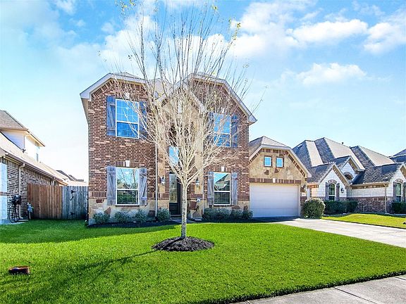 5th image of 284 W Creek Dr