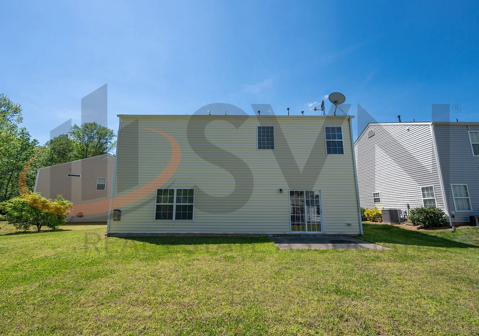 Spacious 4BR, 2.5BA Durham Home on a Cul-De-Sac — Photo 3