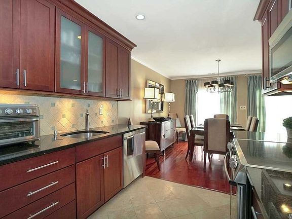 5th image of 127 Southgate Dr