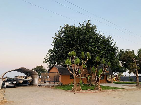 4th image of 10592 Avenue 360