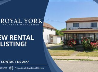 5720 Peer St #2, Niagara Falls, ON L2G 1X1