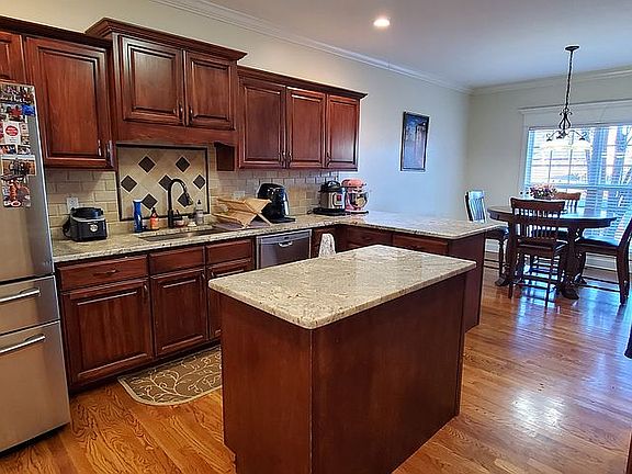 3rd image of 2628 Bushman Ct