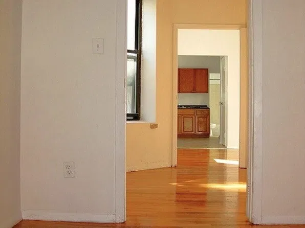 180 East 101st Street image 1 of 8