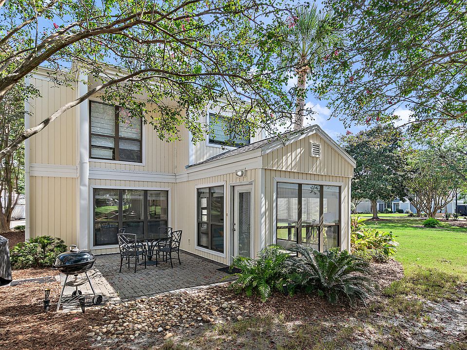 1st image of 736 Sandpiper Pl #10525