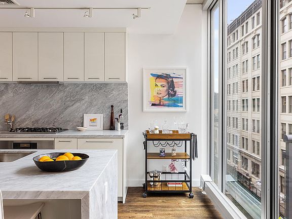 5th image of 236 W 17th St #5A