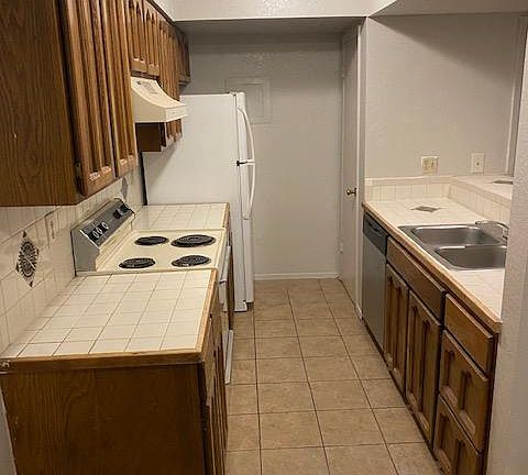2nd image of 4038 N Calle Grande