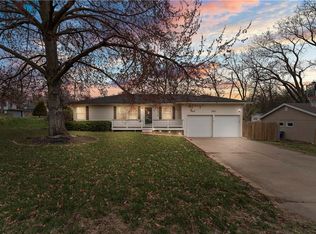 8501 Walmer St, Overland Park, KS 66212