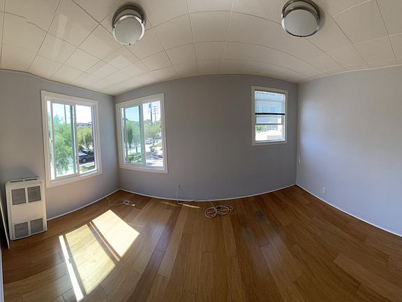 3rd image of 1758 Lincoln Blvd APT 10