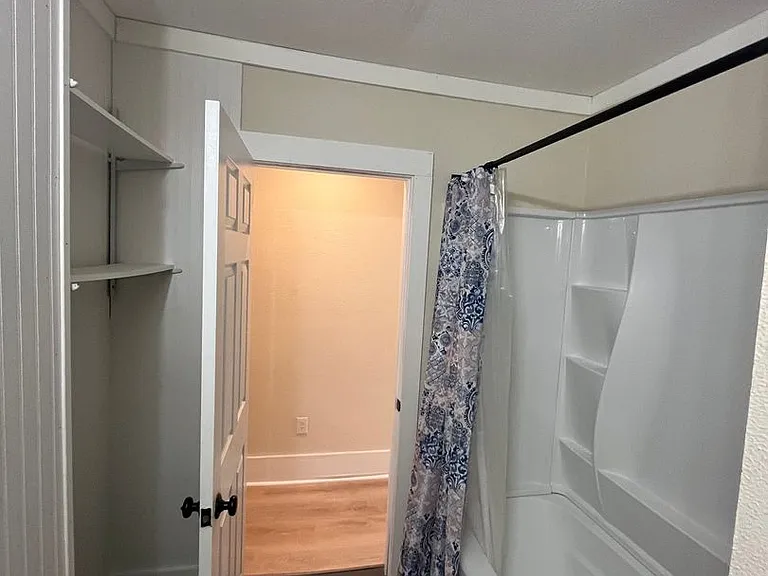 12 Madison St — Photo 10