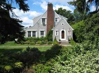 521 Island Rd, Ramsey, NJ 07446