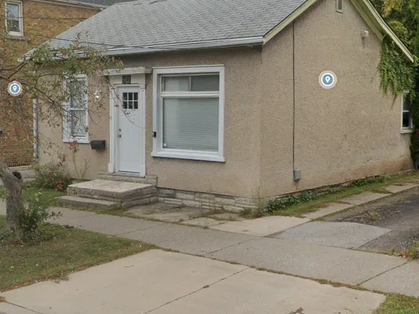 92 Lake St #1 & 2, Saint Catharines, ON L2R 5X6
