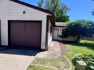 122 Royal Crest Dr UNIT G, Seville, OH 44273