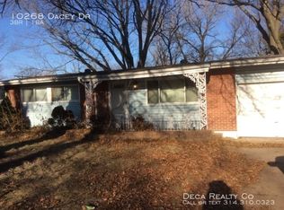 10268 Dacey Dr, Saint Louis, MO 63136