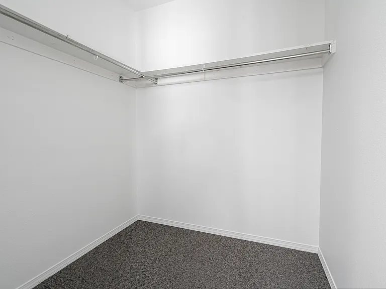 829 N Oakland Ave #1 — Photo 14