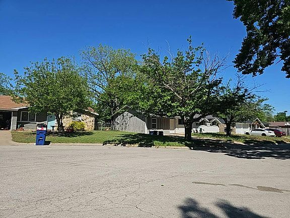 3rd image of 308 Sundown Ct