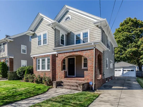 93 Cathedral Ave, Providence, RI 02908