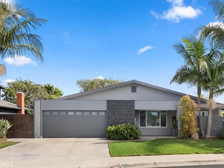 20442 Harbor Isle Ln — Photo 1