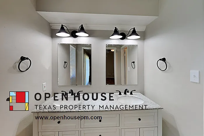 22435 Lost Creek Rd — Photo 11